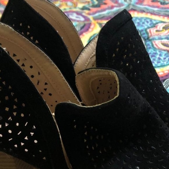 NEW AMS Black Faux Suede Vegan Ankle Booties - Picture 5 of 5